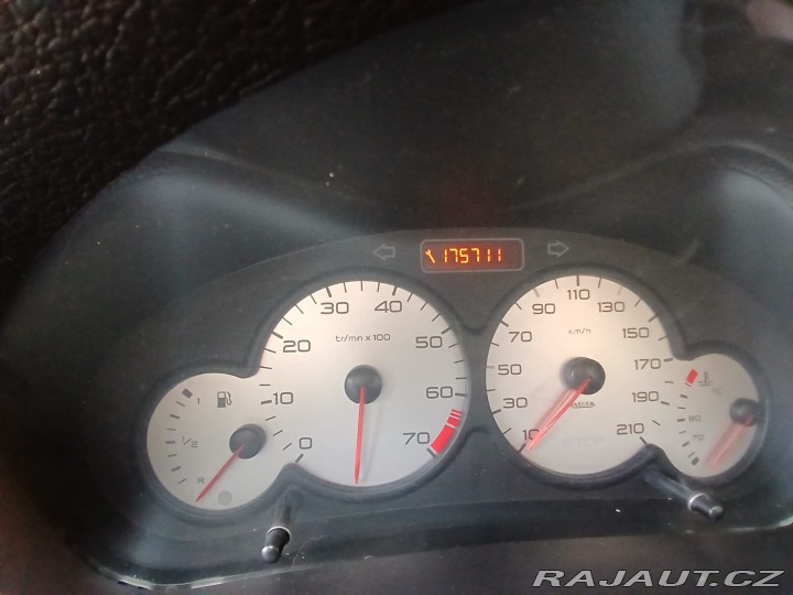 Peugeot 206  2002