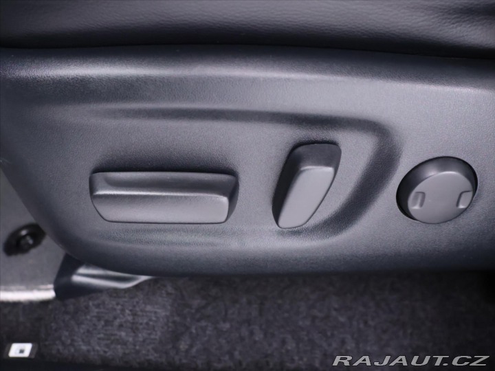 Toyota RAV4 2,5 Hybrid 4WD CZ Executi 2019