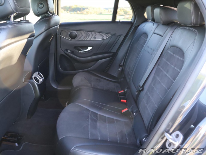 Mercedes-Benz GLC 2,0 220d 4Matic DPH CZ AM 2022