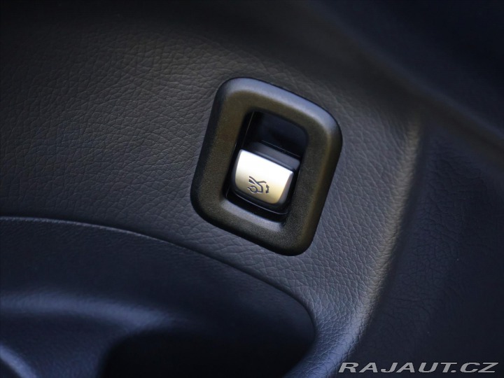Mercedes-Benz GLC 2,0 220d 4Matic DPH CZ AM 2022