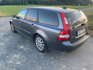 Volvo V50 2,4   5 válec , R.v. 2004 2004