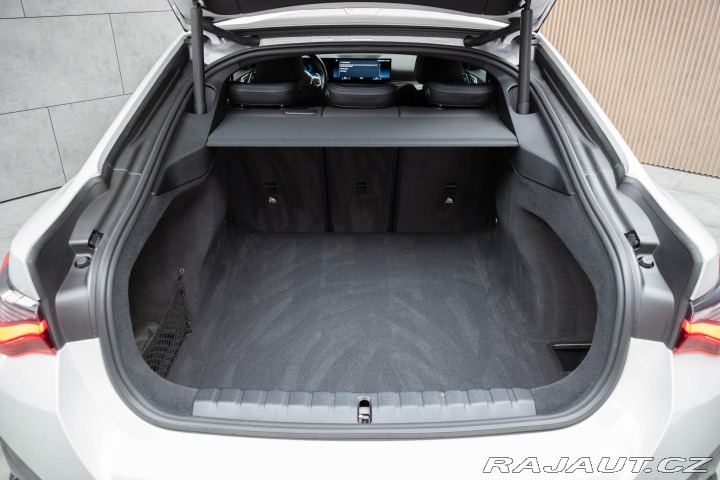 BMW 4 420d xD REZERVACE 2023