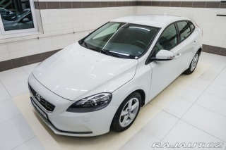 Volvo V40 D2 el. sedadla, kůže, xen 2014