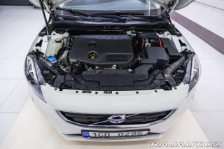 Volvo V40 D2 el. sedadla, kůže, xen 2014