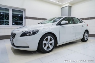Volvo V40 D2 el. sedadla, kůže, xen 2014