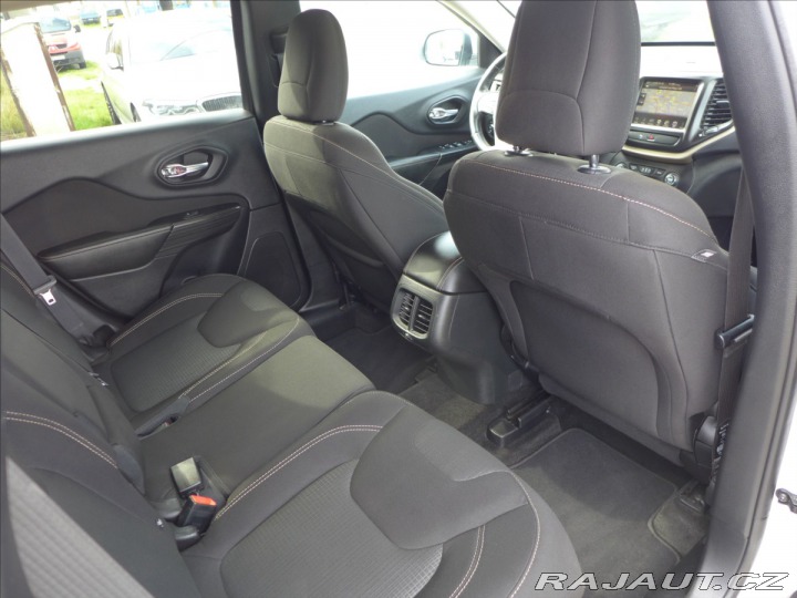 Jeep Cherokee 2,2 M-JET 136KW 4X4 NAVI 2016