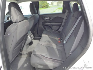 Jeep Cherokee 2,2 M-JET 136KW 4X4 NAVI 2016