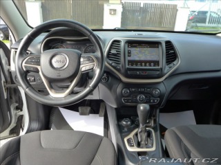 Jeep Cherokee 2,2 M-JET 136KW 4X4 NAVI 2016