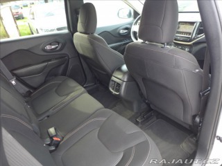 Jeep Cherokee 2,2 M-JET 136KW 4X4 NAVI 2016