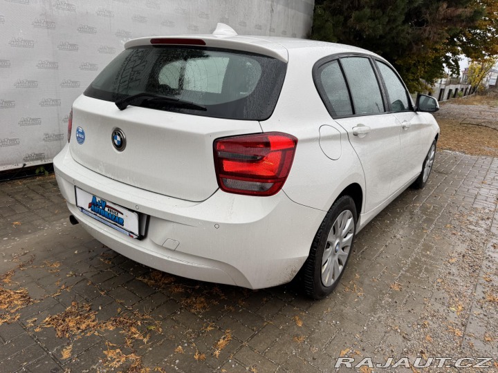 BMW 1 114i, KLIMA, ZIMNÍ PNEU 2012