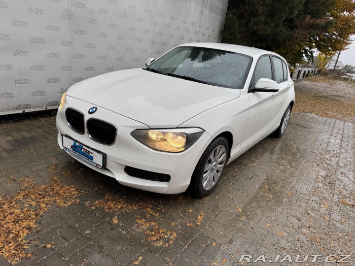 BMW 1 114i, KLIMA, ZIMNÍ PNEU 2012