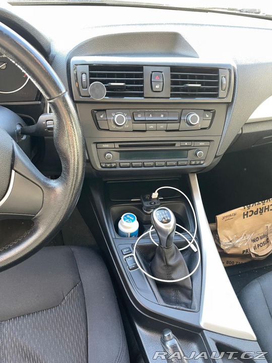 BMW 1 114i, KLIMA, ZIMNÍ PNEU 2012