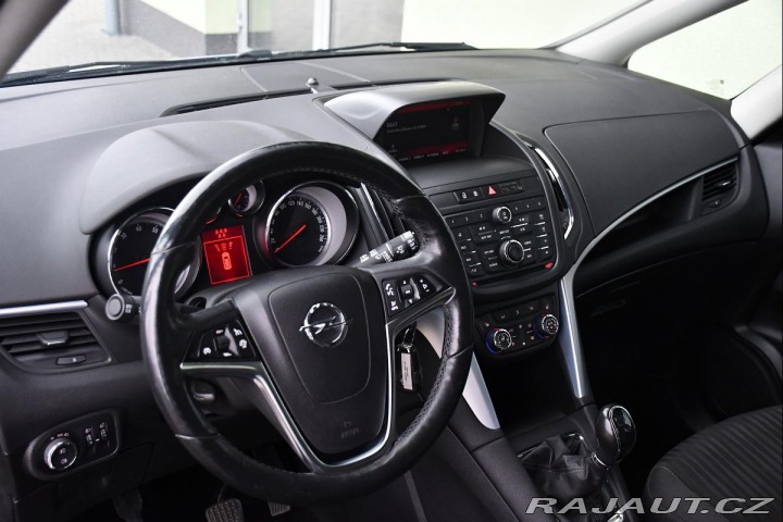 Opel Zafira TOURER 1.4T PO ROZVODECH 2015