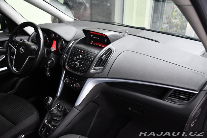 Opel Zafira TOURER 1.4T PO ROZVODECH 2015