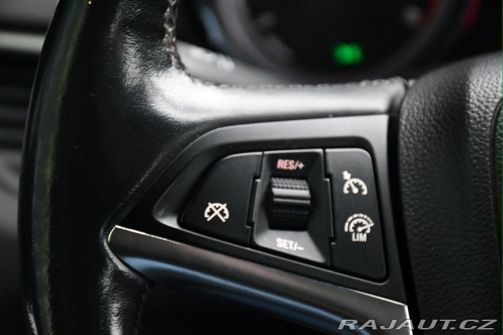 Opel Zafira TOURER 1.4T PO ROZVODECH 2015