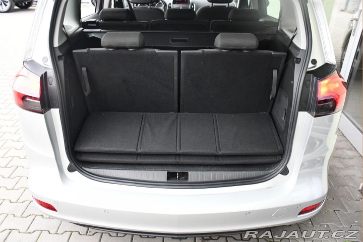 Opel Zafira TOURER 1.4T PO ROZVODECH 2015