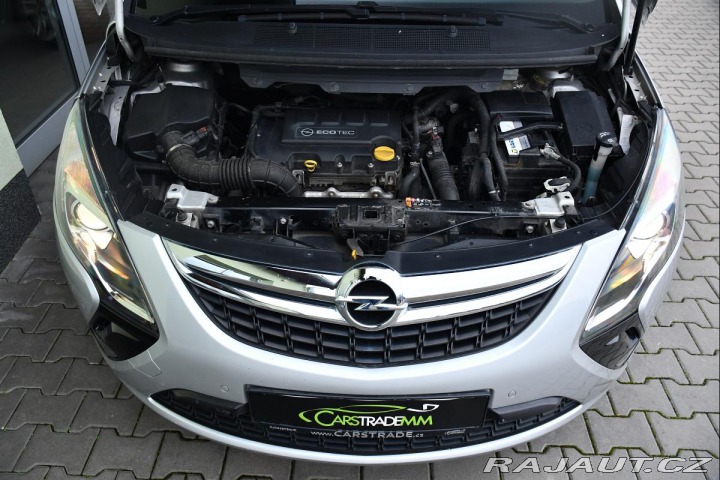 Opel Zafira TOURER 1.4T PO ROZVODECH 2015