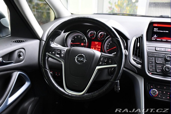 Opel Zafira TOURER 1.4T PO ROZVODECH 2015