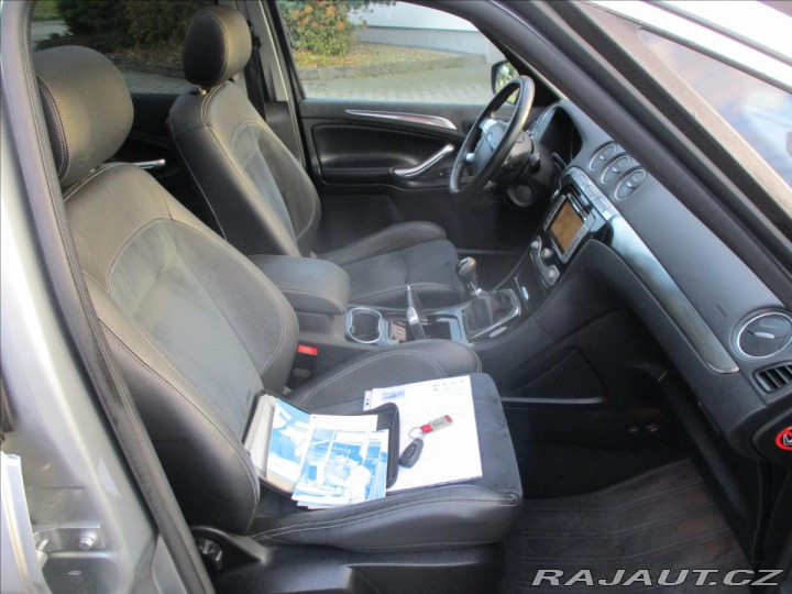 Ford S-MAX 2,2 TDCi 129kw TITANIUM T 2010