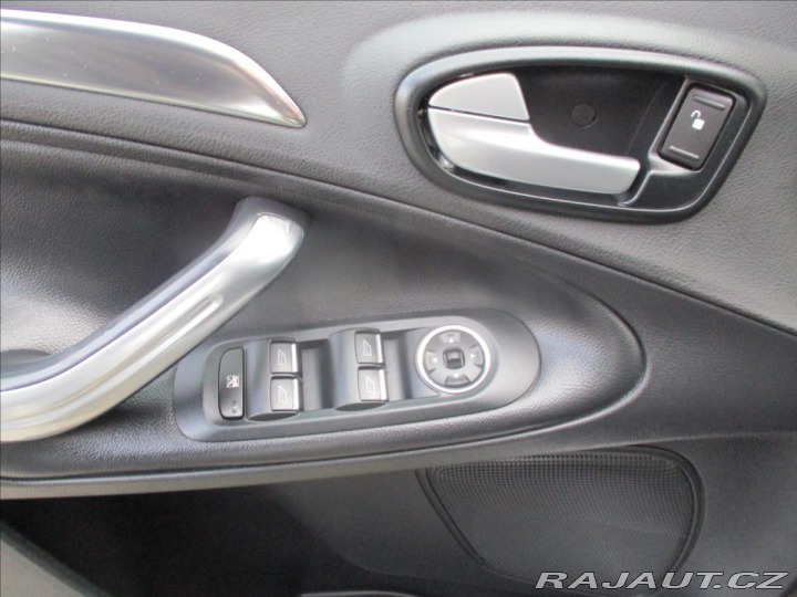 Ford S-MAX 2,2 TDCi 129kw TITANIUM T 2010