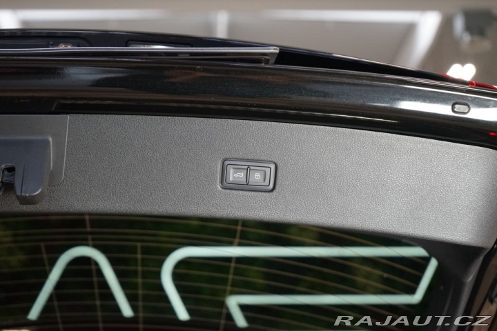 Audi Q8 50 TDI*S-LINE*VZDUCH*NEZ. 2023