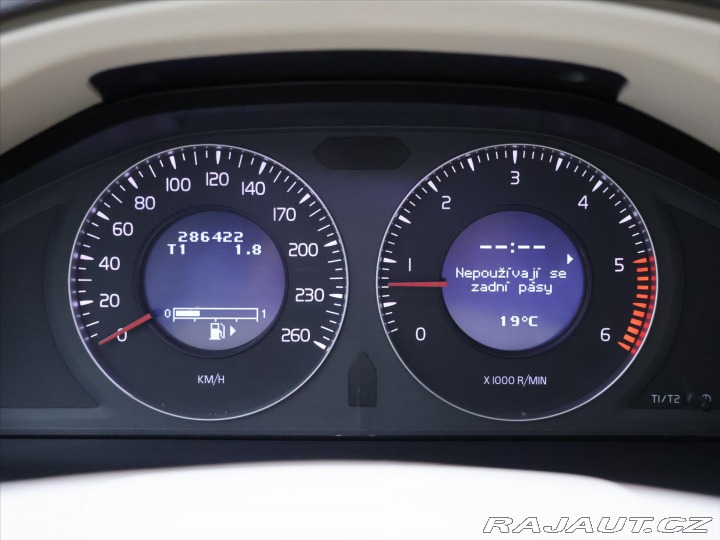 Volvo V70 2,4 D4 120 kW Kinetic 2007