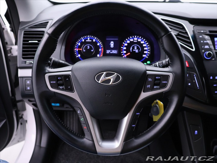 Hyundai i40 1,6 GDI Fifa edice Serv. 2013