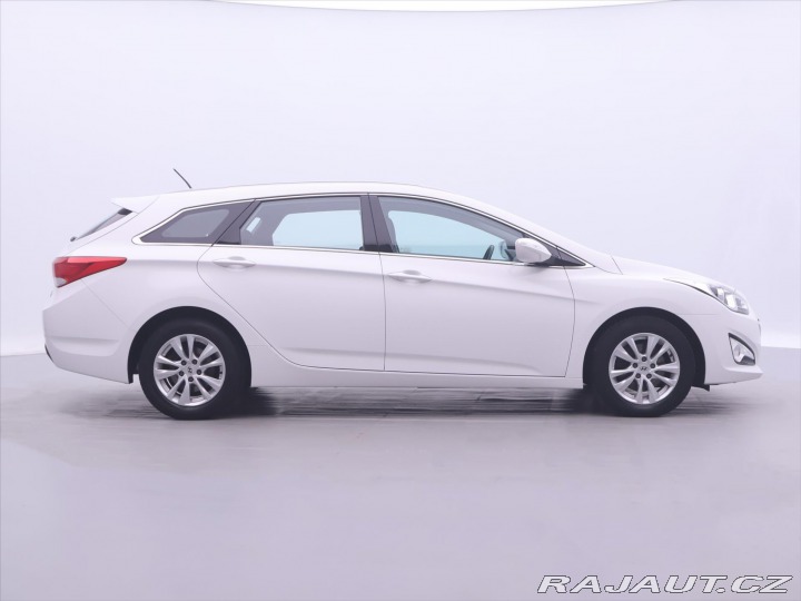 Hyundai i40 1,6 GDI Serv. kniha Fifa 2013