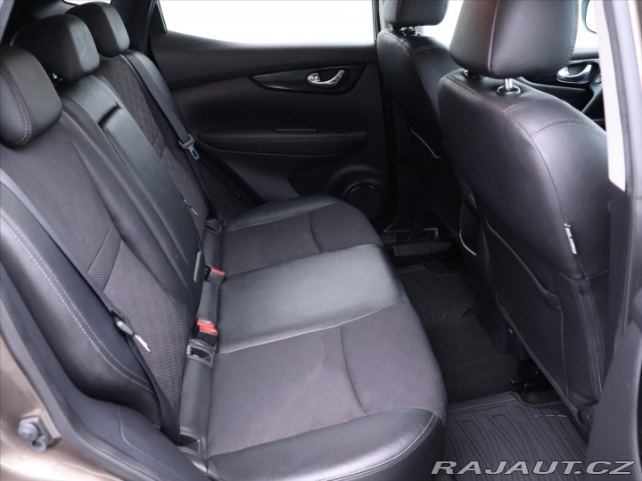 Nissan Qashqai 1,5 dCi 81kW TeknaTažné C 2015