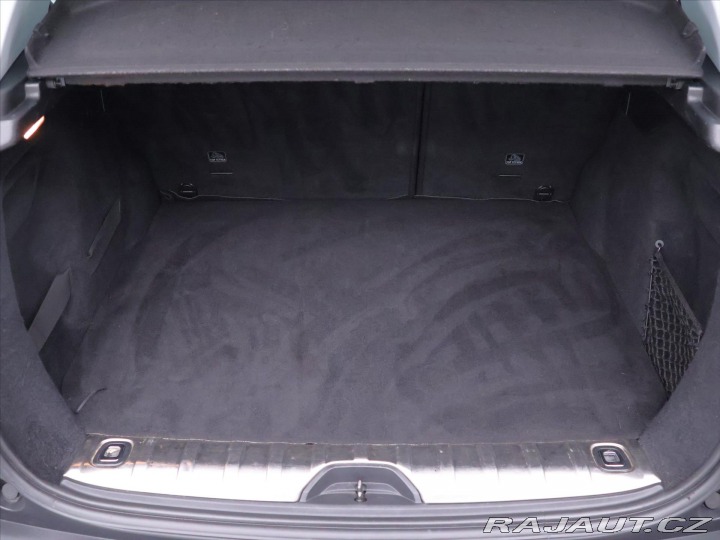 Peugeot 2008 1,2 PureTech 81kW Allure 2015