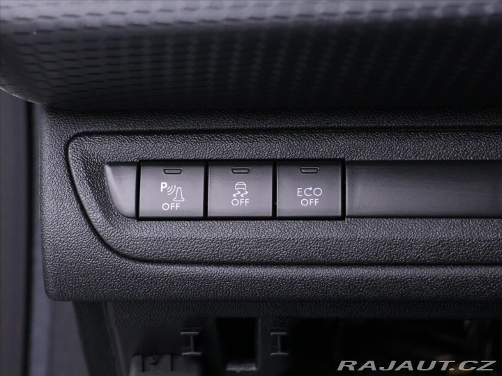 Peugeot 2008 1,2 PureTech 81kW Allure 2015