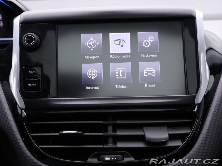 Peugeot 2008 1,2 PureTech 81kW Allure 2015