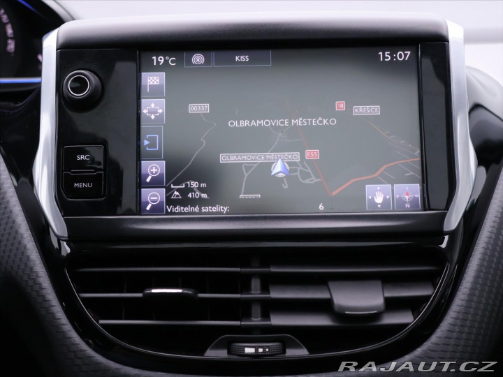 Peugeot 2008 1,2 PureTech 81kW Allure 2015