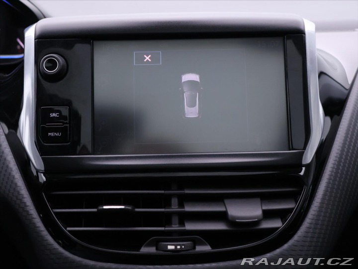 Peugeot 2008 1,2 PureTech 81kW Allure 2015