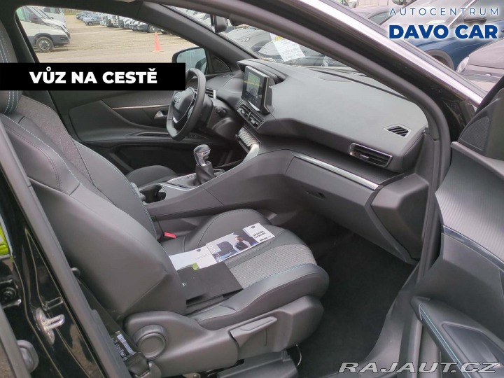 Peugeot 5008 1,2 PureTech Allure DPH 7 2024