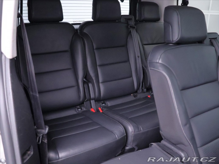 Peugeot Traveller 2,0 BlueHDI 130kW Allure 2019