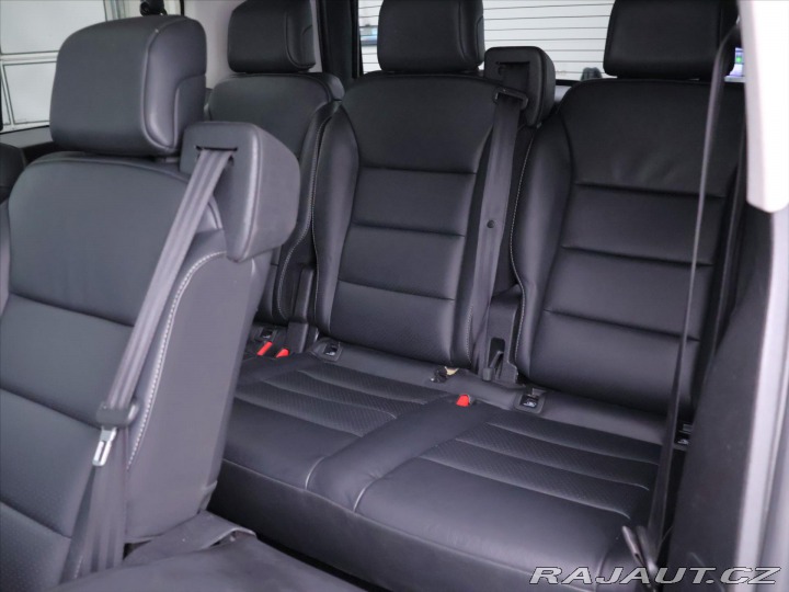 Peugeot Traveller 2,0 BlueHDI 130kW Allure 2019