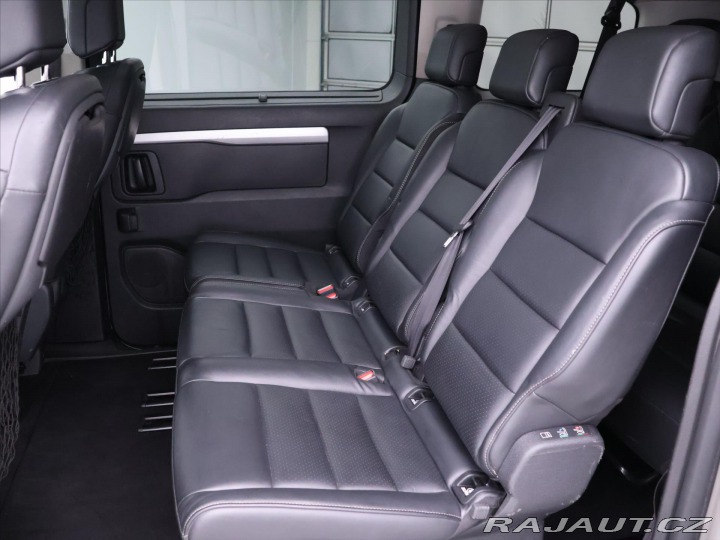 Peugeot Traveller 2,0 BlueHDI 130kW Allure 2019