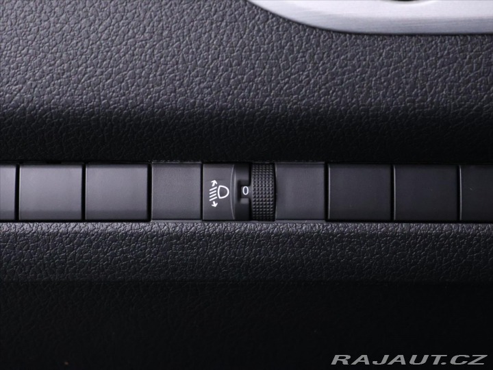 Peugeot Traveller 2,0 BlueHDI 130kW Allure 2019