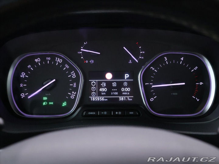 Peugeot Traveller 2,0 BlueHDI 130kW Allure 2019