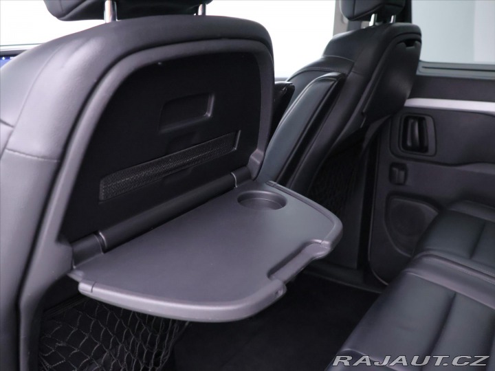 Peugeot Traveller 2,0 BlueHDI 130kW Allure 2019