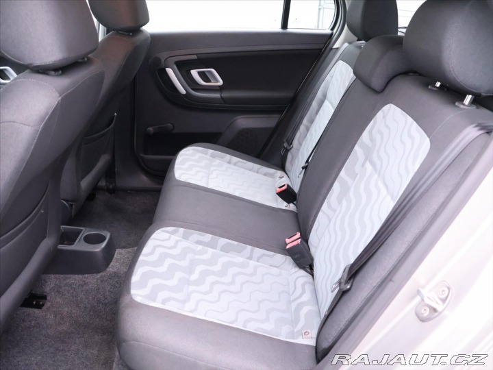 Škoda Fabia 1,4 16V 63kW Ambiente CZ 2009