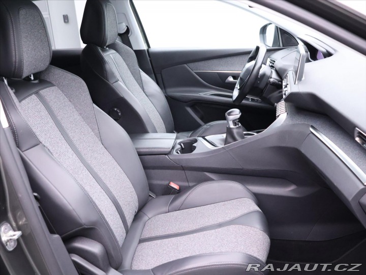 Peugeot 3008 1,2 PT 96kW Allure Navi 1 2017