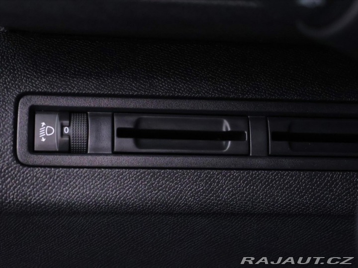 Peugeot 3008 1,2 PT 96kW Allure Navi 1 2017