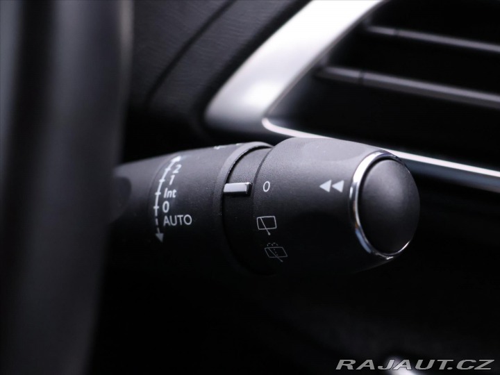 Peugeot 3008 1,2 PT 96kW Allure Navi 1 2017