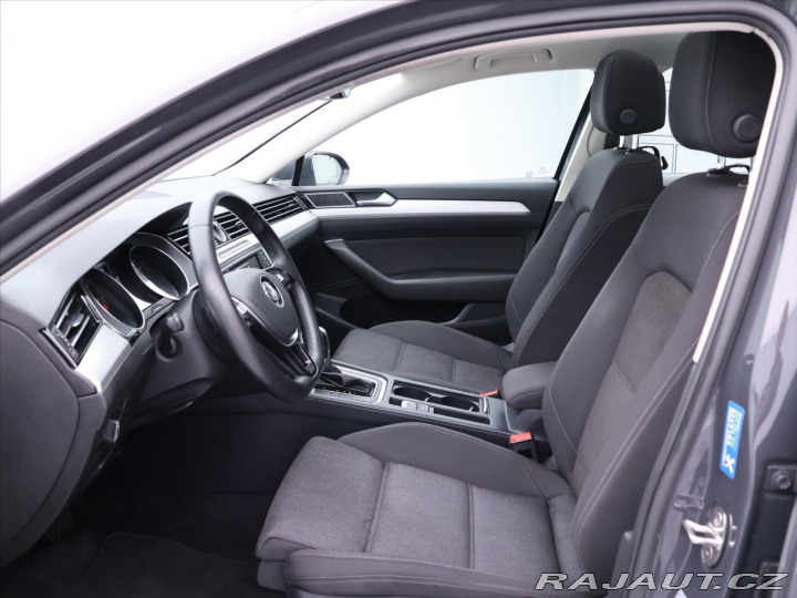 Volkswagen Passat 2,0 TDI 110kW DSG Panoram 2015