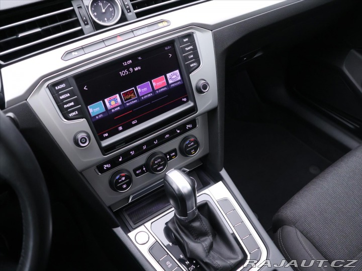 Volkswagen Passat 2,0 TDI 110kW DSG Panoram 2015