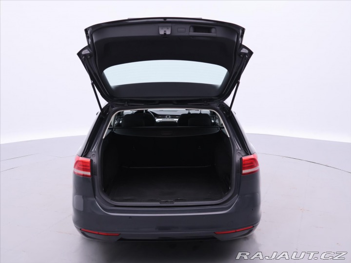 Volkswagen Passat 2,0 TDI 110kW DSG Panoram 2015