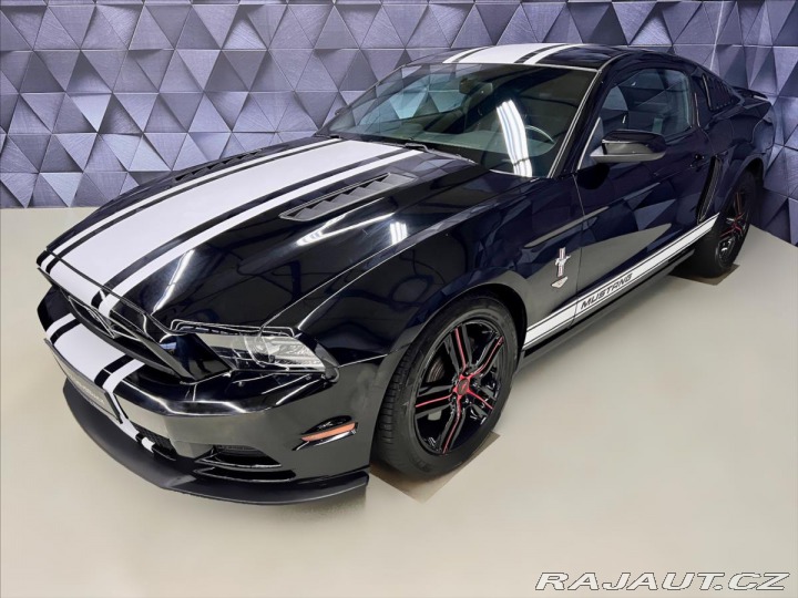Ford Mustang 3,7 L V6 A/T 227KW, PREMI 2014