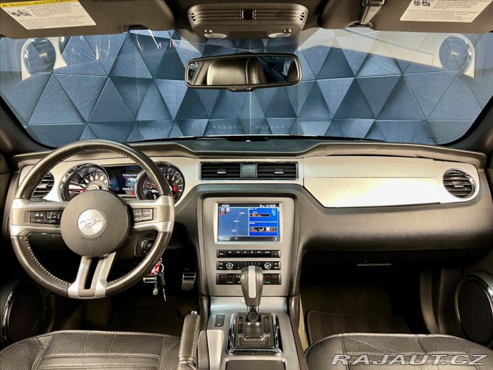Ford Mustang 3,7 L V6 A/T 227KW, PREMI 2014